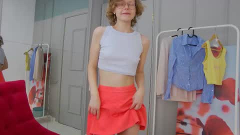 mira_marni online show from November 6, 11:11 am