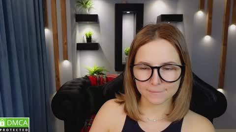 Mira online show from December 28, 1:39 am