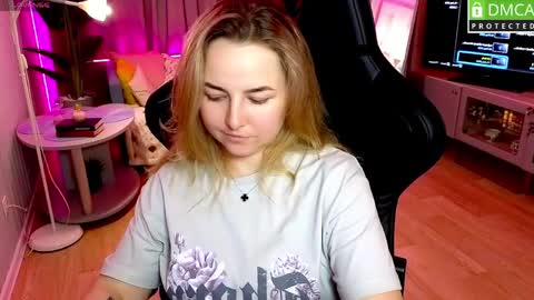Mira online show from June 3, 2:44 pm