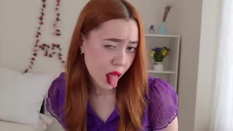 Snapshot of mirabella__flower chatting on June 30, 5:08 am mirabella__flower online show from June 30, 5:08 am