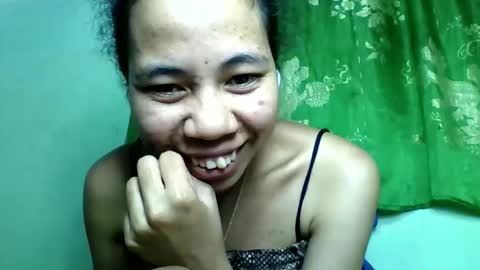 Snapshot of mirah881 chatting on June 4, 6:47 pm mirah881 online show from June 4, 6:47 pm