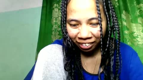 Snapshot of mirah881 chatting on June 22, 6:38 pm mirah881 online show from June 22, 6:38 pm