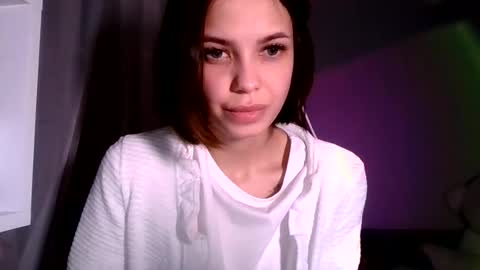 MiraLaPics online show from April 22, 9:27 pm