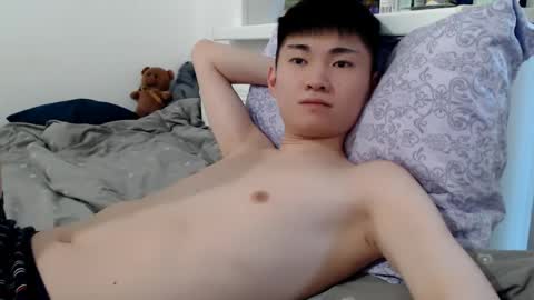 Snapshot of miram_yoo chatting on May 14, 3:13 am online show from May 14, 3:13 am