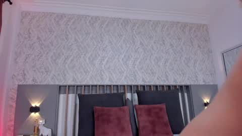 Snapshot of miranda_blair chatting on February 27, 5:56 am Miranda online show from February 27, 5:56 am