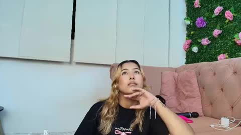 Miranda online show from September 22, 12:40 pm