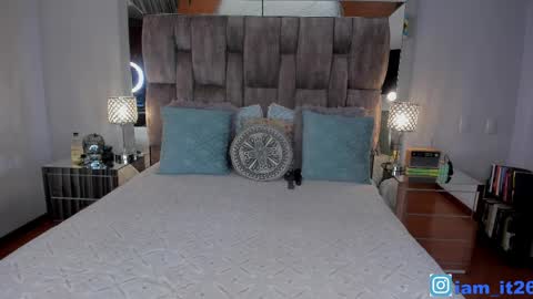 Miranda online show from March 30, 12:22 am