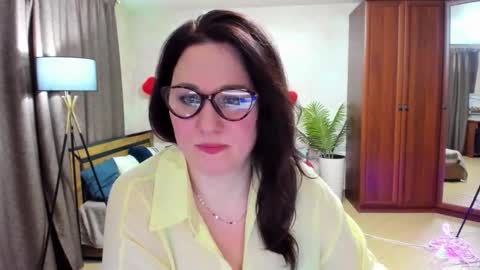 Snapshot of mirandadyson chatting on February 20, 4:18 pm MirandaDyson online show from February 20, 4:18 pm