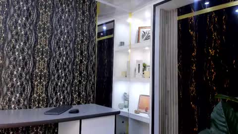 Miranda online show from October 1, 2:50 am