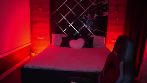 Miranda online show from September 21, 7:15 pm