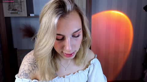 Snapshot of miraraid chatting on January 22, 2:26 am miraraid online show from January 22, 2:26 am