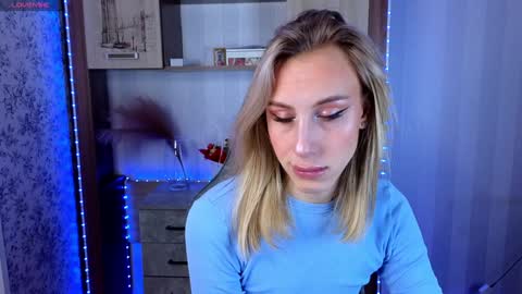 Snapshot of miraraid chatting on February 4, 12:19 am miraraid online show from February 4, 12:19 am