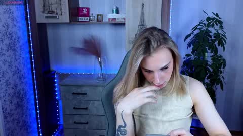 Snapshot of miraraid chatting on March 6, 9:25 am miraraid online show from March 6, 9:25 am