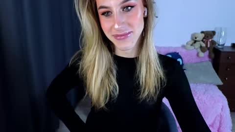 Snapshot of miraraid chatting on November 10, 5:34 pm miraraid online show from November 10, 5:34 pm