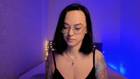 MiraSkyy online show from March 7, 6:49 pm