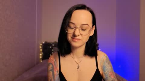 MiraSkyy online show from March 17, 4:32 pm