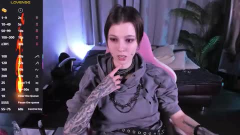 Snapshot of miravelle chatting on October 3, 9:12 pm MiraVelle online show from October 3, 9:12 pm