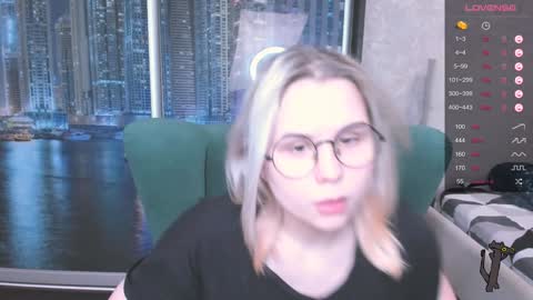 Kira online show from December 19, 12:45 am