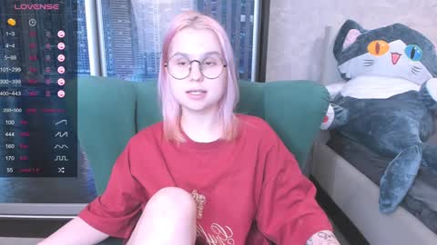 Kira online show from January 6, 4:02 pm