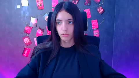Snapshot of miri_miss chatting on June 19, 11:14 am Miri online show from June 19, 11:14 am