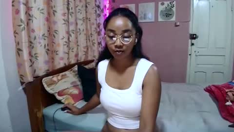 Snapshot of misarta chatting on February 4, 3:29 pm misarta online show from February 4, 3:29 pm