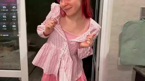 Molly online show from October 4, 5:33 pm