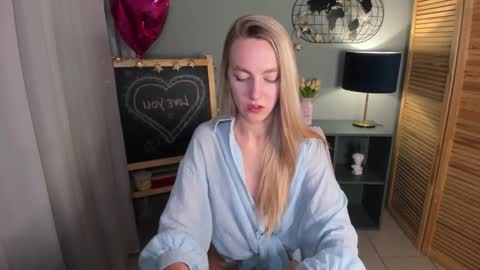 mishapallmer online show from October 2, 1:56 am