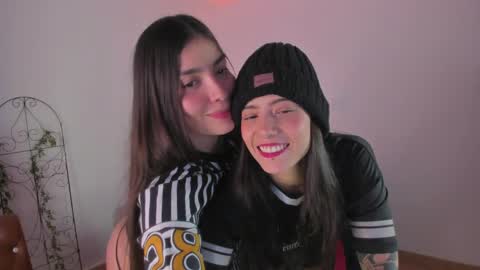 KRAVE  online show from April 7, 9:48 pm