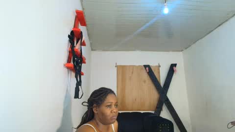 Snapshot of mishyfreaky chatting on June 15, 9:39 pm Mishy online show from June 15, 9:39 pm