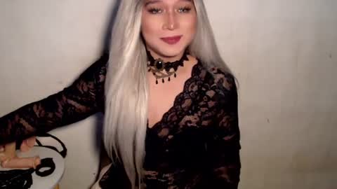 Snapshot of miss_4cuck_ chatting on July 6, 3:03 pm miss_4cuck_ online show from July 6, 3:03 pm