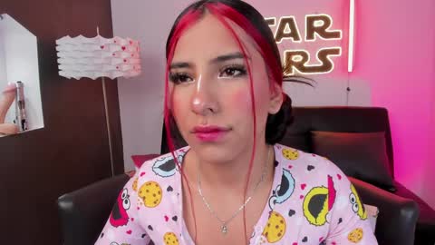 Snapshot of miss___allison chatting on April 3, 11:08 am Allison online show from April 3, 11:08 am