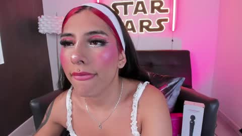 Snapshot of miss___allison chatting on April 9, 11:04 am Allison online show from April 9, 11:04 am