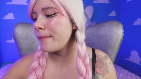 Sara online show from March 19, 6:45 pm