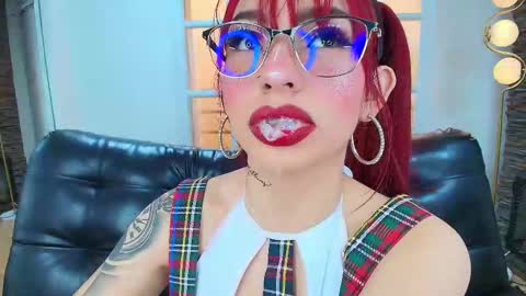 Abigail online show from October 17, 5:59 pm