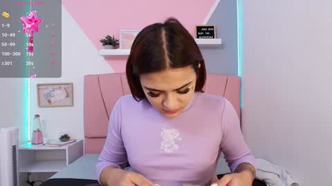 Snapshot of miss__ivy chatting on December 24, 12:00 pm   online show from December 24, 12:00 pm