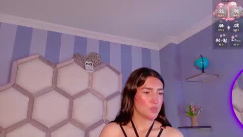 Snapshot of miss__jones_ chatting on June 19, 1:04 pm miss__jones_ online show from June 19, 1:04 pm