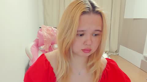 Snapshot of miss__selena chatting on January 19, 6:00 pm miss__selena online show from January 19, 6:00 pm