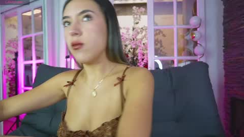 Snapshot of miss__zoe chatting on April 30, 8:57 pm Zoe online show from April 30, 8:57 pm