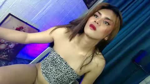 miss_bella69 online show from November 27, 7:10 am