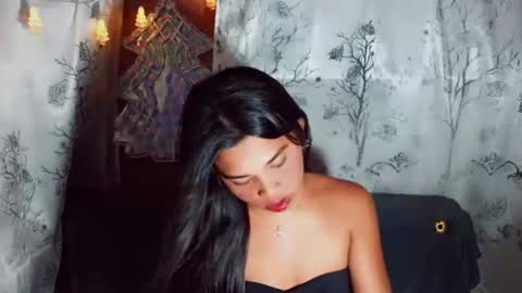 Bellah online show from April 18, 7:07 pm