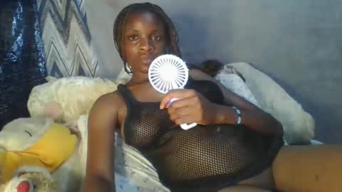 miss_belllo online show from March 11, 9:34 am