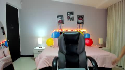 Snapshot of miss_cataleya__ chatting on June 22, 11:51 am Cataleya online show from June 22, 11:51 am