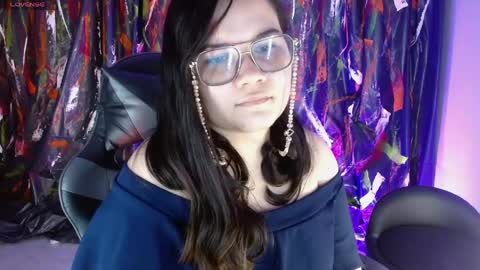 CHARLOTTE online show from May 27, 1:19 pm