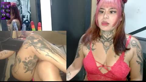 miss_clover online show from November 10, 9:41 am