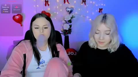 miss_courtney online show from March 22, 9:45 am