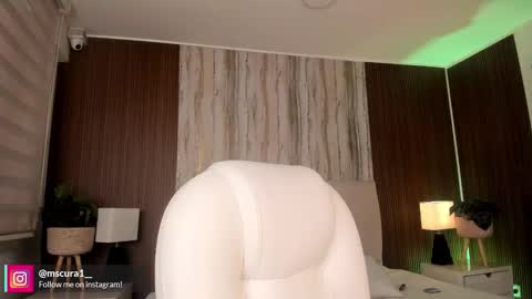 CANDELA CASTRO  online show from January 15, 11:48 am