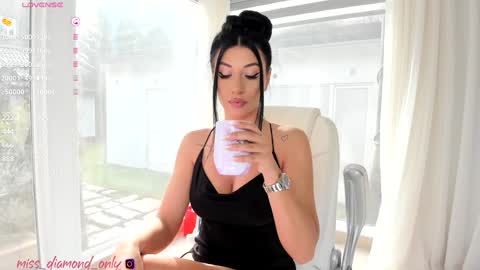 Snapshot of miss_diamond__ chatting on March 11, 7:26 am miss_diamond__ online show from March 11, 7:26 am