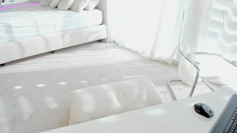 Snapshot of miss_diamond__ chatting on October 17, 7:44 am miss_diamond__ online show from October 17, 7:44 am