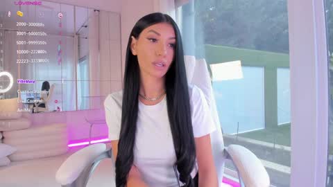 Snapshot of miss_diamond__ chatting on December 19, 8:10 am miss_diamond__ online show from December 19, 8:10 am