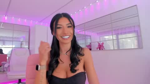 miss_diamond__ online show from April 7, 7:31 am